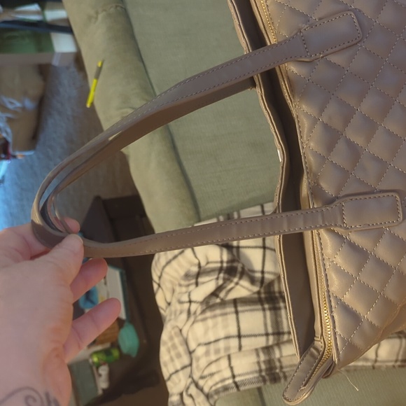 BCBG Paris tote bag - Picture 5 of 10